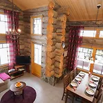 Chalet Sielikkoe Arctic Log *